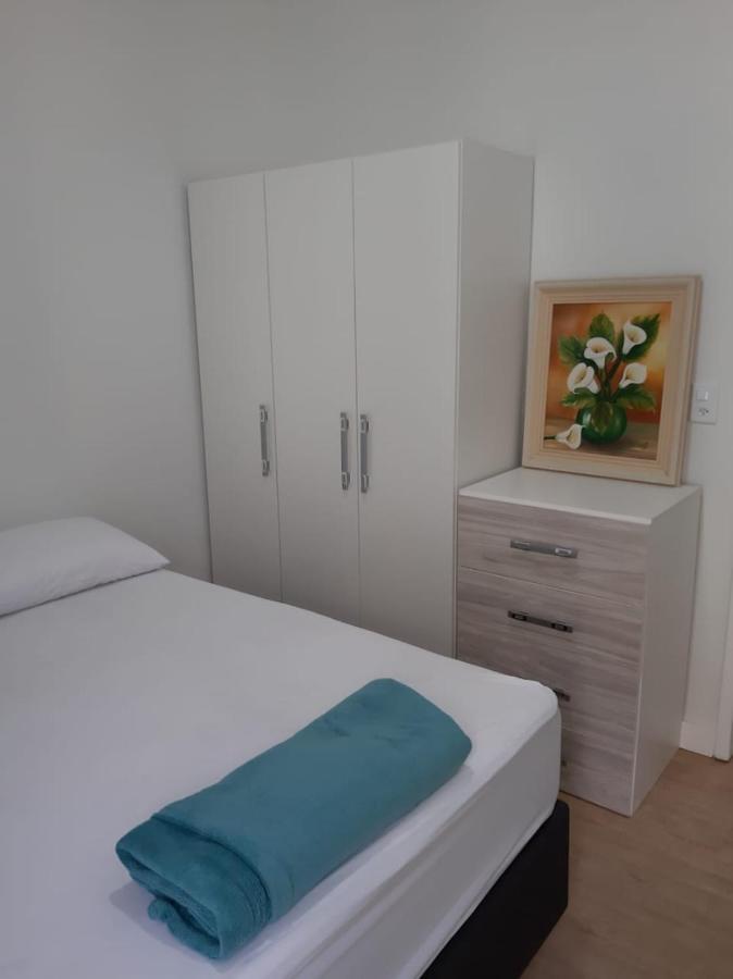 Apartamento Ilha Dos Patos Ingleses Na Beira Do Mar ฟลอเรียนอโปลิส ภายนอก รูปภาพ